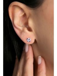 Lodie Silver Srebrne kolczyki-wkrętki z cyrkoniami rozmiar: onesize. Szare kolczyki Lodie Silver, z cyrkonią, srebrne. Za 39.99 zł.