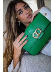 Victor & Hugo Paris Skórzana kopertówka "Rose" w kolorze zielonym - 27 x 16 x 6 cm rozmiar: onesize. Zielone kopertówki Victor & Hugo Paris, bez wzorów, z materiału, przez ramię, bez dodatków. Za 295.99 zł.