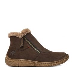 Botki Rieker. Brązowe botki Rieker, bez wzorów, bez obcasa, na płaskiej podeszwie, bez zapięcia. Za 379.99 zł.