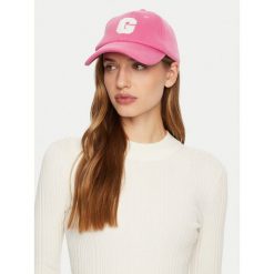 Czapka z daszkiem Guess. Czerwone czapki z daszkiem Guess, z aplikacjami. Za 109.99 zł.