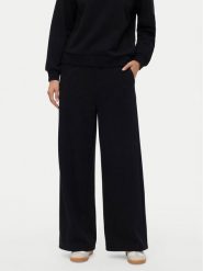 Vero Moda Spodnie dresowe Daisy 10338102 Czarny Wide Leg. Czarne spodnie sportowe Vero Moda, bez wzorów, z dresówki. Za 179.99 zł.