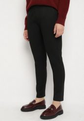 Czarne Dopasowane Spodnie Skinny z Gumką w Talii i Kieszeniami Avenelle. Czarne jeansy Born2be, l, bez wzorów, z jeansu, klasyczne. Za 79.99 zł.