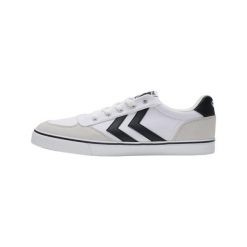 Sneakersy Hummel Stadil Ogc 3.0. Białe buty sportowe lifestyle Hummel, bez wzorów, z mikrofibry, sportowe, bez zapięcia. W wyprzedaży za 239.00 zł.