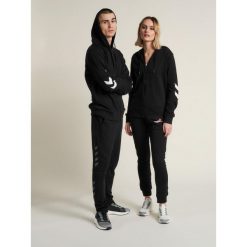 Kurtka z kapturem Hummel hmlLEGACY zip. Czarne kurtki Hummel, xs, bez wzorów, sportowe, z kapturem. Za 186.50 zł.