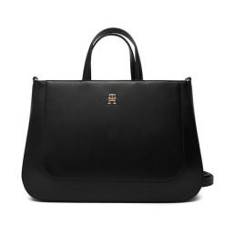 Torebka Tommy Hilfiger. Czarne torebki klasyczne Tommy Hilfiger, bez wzorów, klasyczne, bez dodatków. Za 699.99 zł.