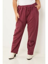 Curvy Lady Spodnie w kolorze bordowym rozmiar: 44/46. Czerwone spodnie materiałowe Curvy Lady, z aplikacjami, z materiału, klasyczne, z standardowym stanem. Za 100.99 zł.