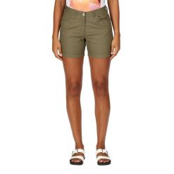 Pemma damskie spodenki. Zielone szorty Regatta, bez wzorów, z bawełny, eleganckie. Za 191.50 zł.