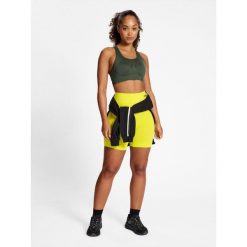 Bezszwowy biustonosz dla kobiet Hummel Shaping. Zielone biustonosze sportowe Hummel, bez wzorów, na fitness i siłownię. Za 169.00 zł.