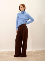 Just Cashmere Kaszmirowy golf "June" w kolorze błękitnym rozmiar: 2XL. Niebieskie swetry Just Cashmere, xl, bez wzorów, z kaszmiru, bez ramiączek. Za 602.95 zł.