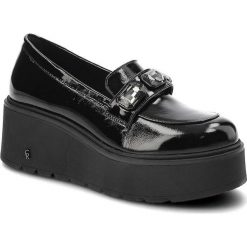 Czarne Półbuty Carinii Eleganckie Skórzane Buty. Czarne półbuty wsuwane Carinii, z aplikacjami, ze skóry, biznesowe, bez obcasa, na obcasie. Za 519.00 zł.