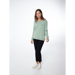 Bluza damska Protest NXGCAMELLE sweatshirt. Zielone bluzy Protest, bez wzorów, bez kaptura. W wyprzedaży za 135.00 zł.