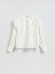 Koszula z dekoracyjnym kołnierzem - biały. Białe koszule Reserved, l, bez wzorów, z bawełny, bez kołnierzyka, bez ramiączek. Za 139.99 zł.