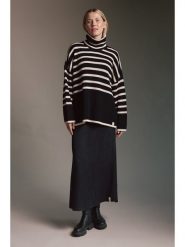 Cotton Candy Golf w kolorze czarno-kremowym rozmiar: XS/S. Czarne swetry Cotton Candy, s, bez wzorów, z bawełny, bez ramiączek. Za 195.77 zł.