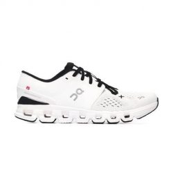 Buty do biegania damskie On Running Cloud X 4. Białe buty do biegania On, bez wzorów, z materiału, bez zapięcia, do biegania. Za 919.00 zł.