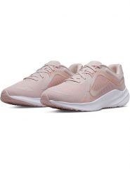 Nike Buty "Quest 5" w kolorze jasnoróżowym do biegania rozmiar: 37,5. Różowe buty do biegania Nike, bez wzorów, bez zapięcia, do biegania. Za 247.11 zł.