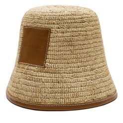 Kapelusz JACQUEMUS. Brązowe kapelusze JACQUEMUS, bez wzorów. Za 1,319.00 zł.