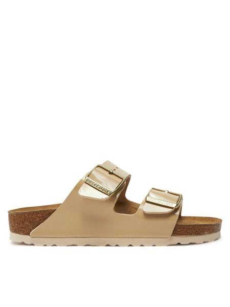 Birkenstock Klapki Arizona Bf 1013070 Beżowy. Brązowe klapki Birkenstock, bez wzorów, ze skóry, bez obcasa, bez zapięcia. Za 404.99 zł.