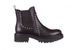 Botki Bayla-161 050-0504 Black, Czarny, Skóra naturalna - 38. Czarne botki Bayla, bez wzorów, ze skóry, bez obcasa, bez zapięcia. W wyprzedaży za 199.00 zł.