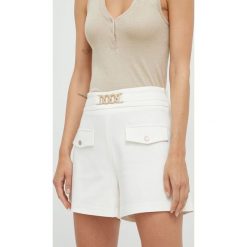 Morgan szorty damskie kolor biały gładkie high waist. Białe szorty Morgan, bez wzorów, z bawełny. Za 269.99 zł.