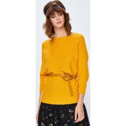 Medicine - Sweter Basic. Pomarańczowe swetry MEDICINE, z dzianiny, z krótkim rękawem. W wyprzedaży za 71.90 zł.