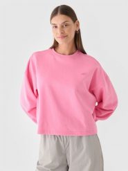 4F Bluza dresowa nierozpinana bez kaptura damska - różowa M. Czerwone bluzy 4f, m, bez wzorów, z bawełny, klasyczne, bez ramiączek, bez kaptura. W wyprzedaży za 59.99 zł.