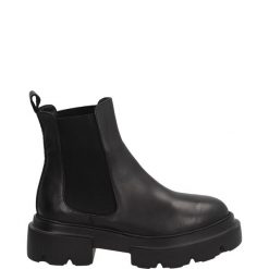 CZARNE SZTYBLETY 1065-02 BLACK. Czarne botki Venezia, bez wzorów, ze skóry, bez obcasa, bez zapięcia. Za 339.00 zł.