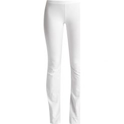 Dimensione Danza PANTA JAZZ Spodnie treningowe white. Spodnie dresowe marki Dimensione Danza. Za 209.00 zł.