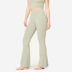 Legginsy do jogi i pilatesu Breathe flare. Zielone legginsy KIMJALY, bez wzorów, z elastanu, sportowe. Za 119.99 zł.