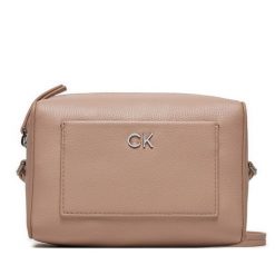 Torebka Calvin Klein. Brązowe listonoszki Calvin Klein, bez wzorów, bez dodatków. Za 239.99 zł.
