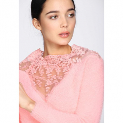 Różowy Sweter I' am Drowning. Czerwone swetry Born2be, w koronkowe wzory, z koronki. Za 59.99 zł.