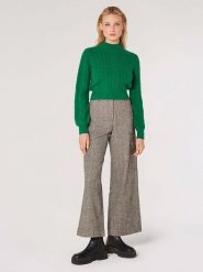 Apricot Sweter w kolorze zielonym rozmiar: M. Zielone swetry Apricot, m, bez wzorów, ze splotem, bez ramiączek. Za 110.04 zł.