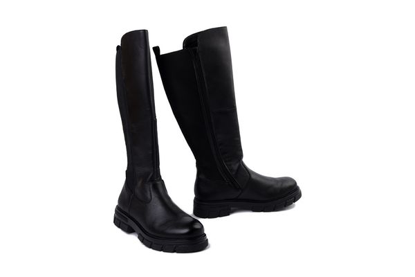 RIEKER Z9158-00 black, kozaki damskie. Czarne kozaki Rieker, na zimę, bez wzorów, bez obcasa, na obcasie, bez zapięcia. Za 383.92 zł.