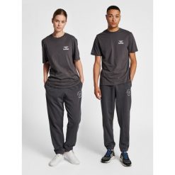 Jogging Hummel GC Loyalty. Niebieskie szorty Hummel, bez wzorów, z materiału, sportowe. Za 225.00 zł.