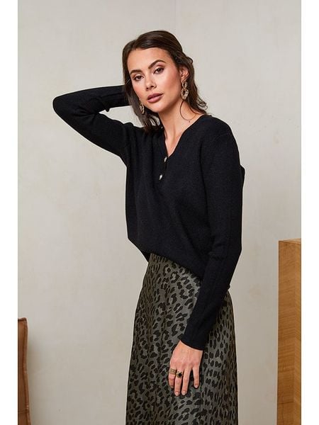 Soft Cashmere Sweter w kolorze czarnym rozmiar: 34/36. Czarne swetry Soft Cashmere, bez wzorów, z kaszmiru, bez ramiączek. Za 78.84 zł.