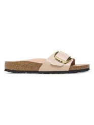 Birkenstock Skórzane klapki "Madrid Big Buckle" w kolorze jasnoróżowym rozmiar: 39. Różowe klapki Birkenstock, bez wzorów, klasyczne, z otwartym noskiem, bez obcasa, bez zapięcia. Za 309.95 zł.