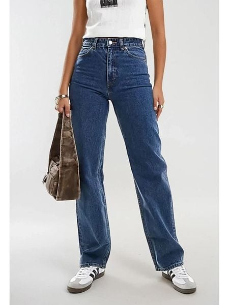 Monki Dżinsy - Regular fit - w kolorze niebieskim rozmiar: W26. Niebieskie jeansy Monki, bez wzorów, klasyczne, z podwyższonym stanem. Za 60.99 zł.