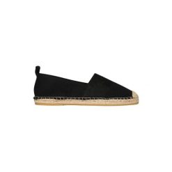 Płócienne espadryle damskie Superdry. Czarne espadryle Superdry, bez wzorów, eleganckie, bez obcasa. Za 295.05 zł.