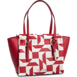 Torebka CALVIN KLEIN - Avant Med Shopper Q K60K605216 910. Shopper bag marki Calvin Klein. Za 649.00 zł.