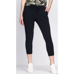 Granatowe Spodnie Dresowe Home. Spodnie dresowe marki bonprix. Za 29.99 zł.