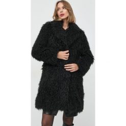 Red Valentino płaszcz z domieszką wełny kolor czarny przejściowy. Czarne płaszcze Red Valentino, bez wzorów, z wełny, klasyczne, bez kaptura. W wyprzedaży za 2,199.90 zł.
