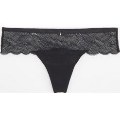 Koronkowe stringi - Czarny. Stringi marki Reserved. Za 24.99 zł.