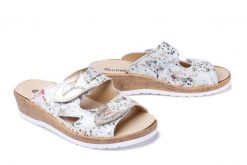 DR. BRINKMANN 701547-3 weiss/gold, klapki profilaktyczne damskie. Klapki Dr. Brinkmann, bez wzorów, ze skóry, bez obcasa, bez zapięcia. Za 309.90 zł.