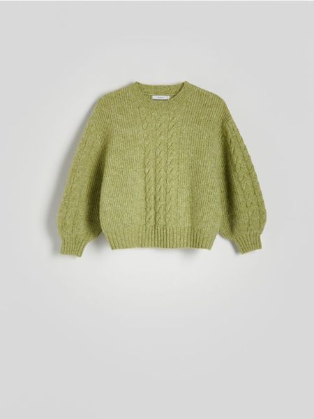 Sweter z warkoczowym splotem - zielony. Zielone swetry Reserved, l, bez wzorów, z dzianiny, bez ramiączek. W wyprzedaży za 89.99 zł.