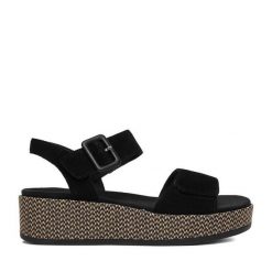 Sandały Remonte. Czarne sandały Remonte, bez wzorów, bez obcasa, na koturnie, bez zapięcia. Za 379.99 zł.