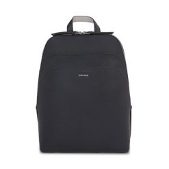 Plecak Calvin Klein. Czarne plecaki Calvin Klein, bez wzorów, bez dodatków. Za 379.99 zł.