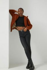 Tommy Jeans jeansy Sylvia damskie high waist. Czarne jeansy Tommy Jeans, bez wzorów, z denimu, z podwyższonym stanem. Za 489.99 zł.