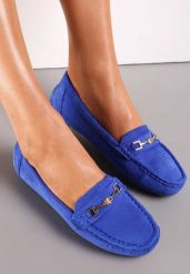 Niebieskie Mokasyny z Cholewką przed Kostkę z Przeszyciami i Ozdobnym Paskiem Alydora. Niebieskie mokasyny Renee, bez wzorów. Za 69.99 zł.