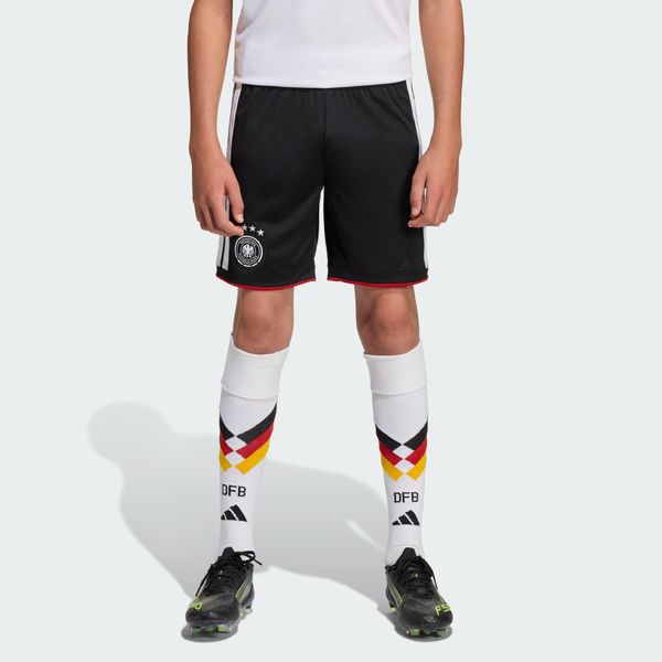 Dziecięce szorty Germany 26 Home Replica. Białe szorty adidas, bez wzorów, sportowe. Za 179.00 zł.