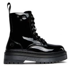 Trapery Lumberjack. Czarne traperki Lumberjack, bez wzorów, bez obcasa, bez zapięcia. Za 349.99 zł.