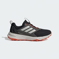 Buty Tracefinder Trail Running. Brązowe buty do biegania adidas, bez wzorów, z materiału, bez zapięcia, do biegania. Za 299.00 zł.